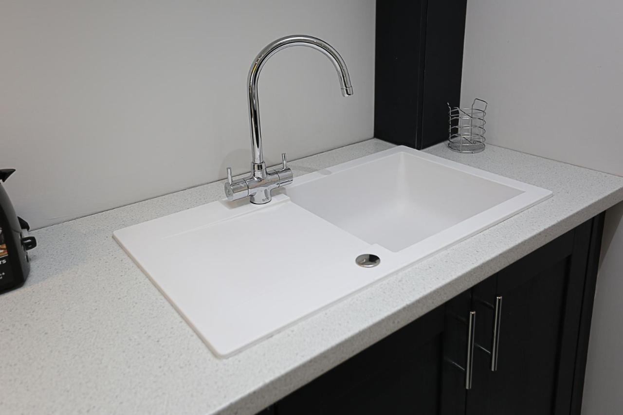 בלפסט No1 Luxury Service Apartments מראה חיצוני תמונה