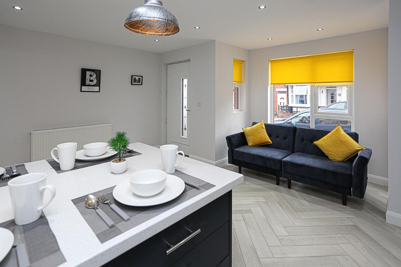 בלפסט No1 Luxury Service Apartments מראה חיצוני תמונה